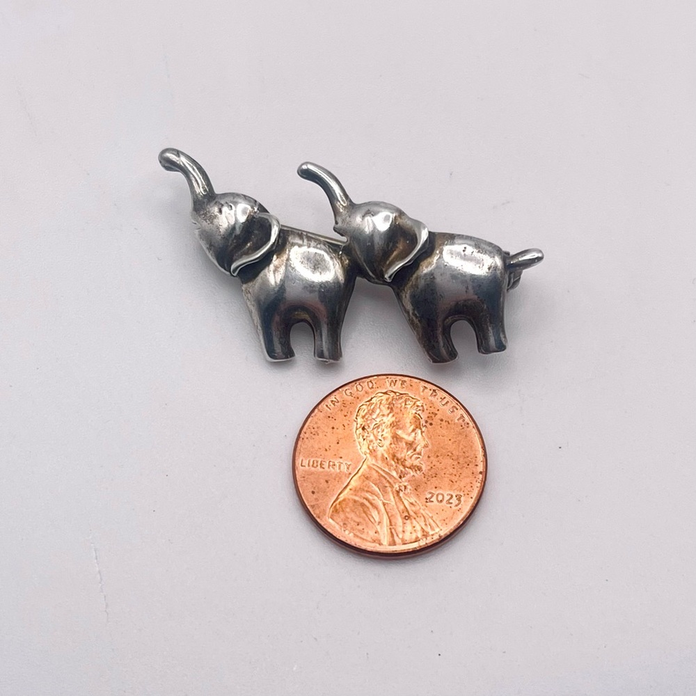 RELISTED Sterling Silver Two Elephants With Good Luck Trunks Up - Picture 8 of 12